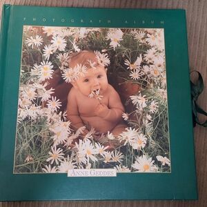 Anne Geddes photo‎ album 1997